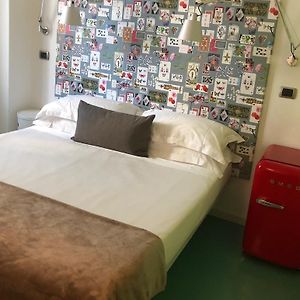 Camera standard con letto king size